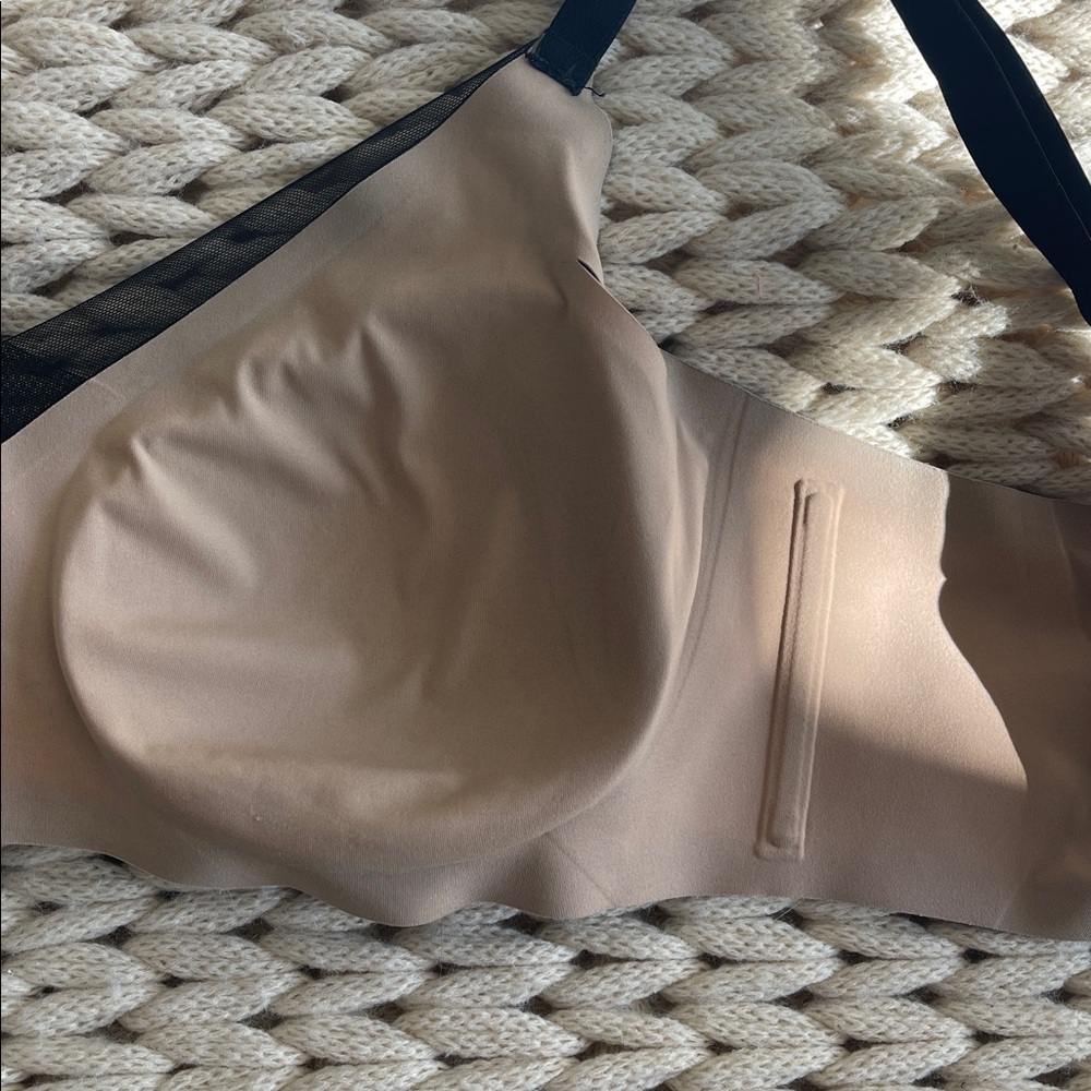 CrossOver Contour Bra - Picture 8 of 10